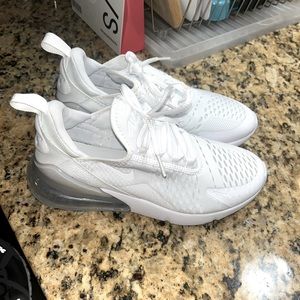 Nike 270 Gym Shoes